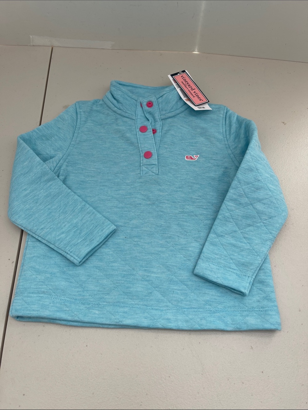 Vineyard Vines Light Blue Quilted Pullover with Pink Snaps. NWT